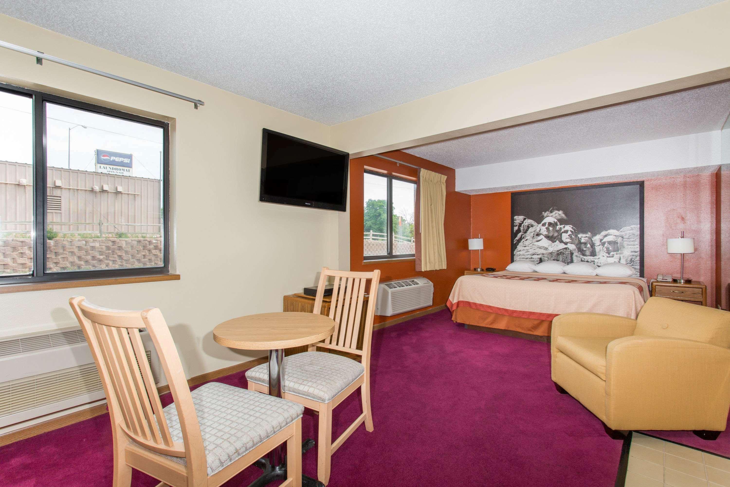 Hotel Super 8 By Wyndham Ne 2*